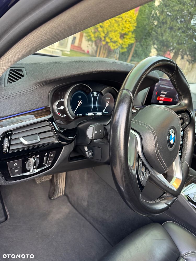 BMW Seria 5 520d xDrive Luxury Line - 15