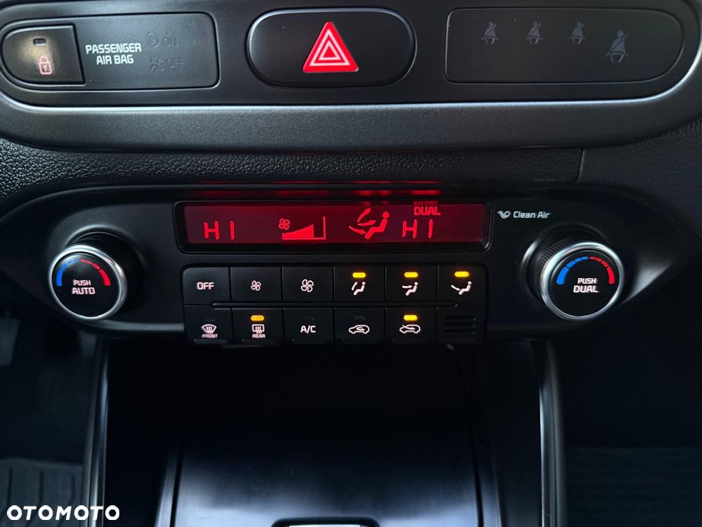 Kia Carens 1.6 GDI M EU6 - 32