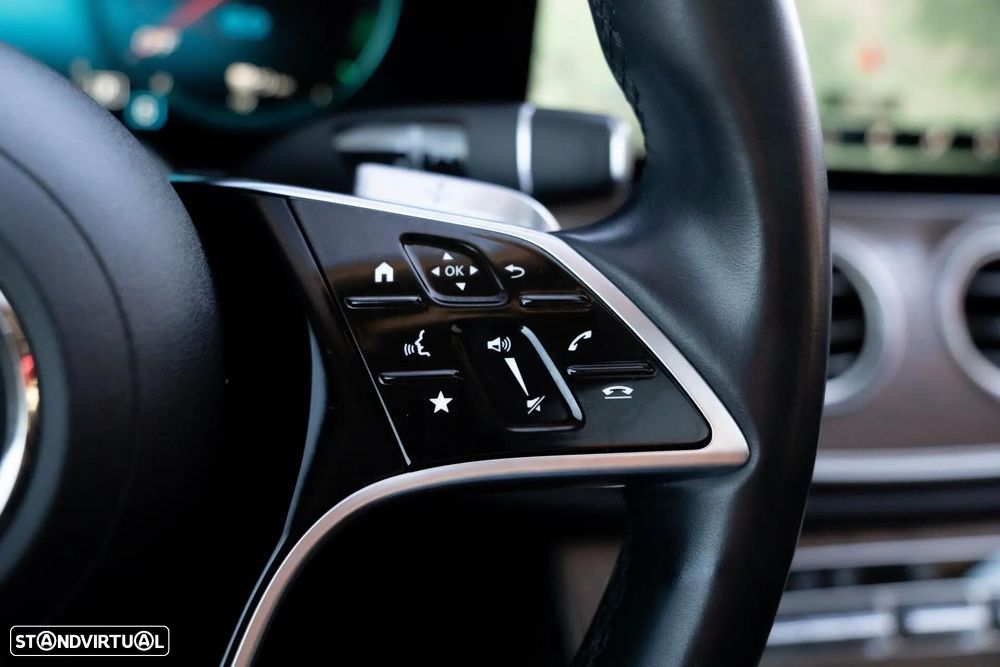Mercedes-Benz E 300 de 9G-TRONIC AMG Line - 19