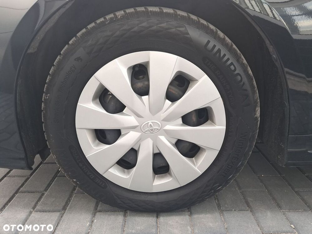 Toyota Corolla 1.8 Hybrid Active - 24