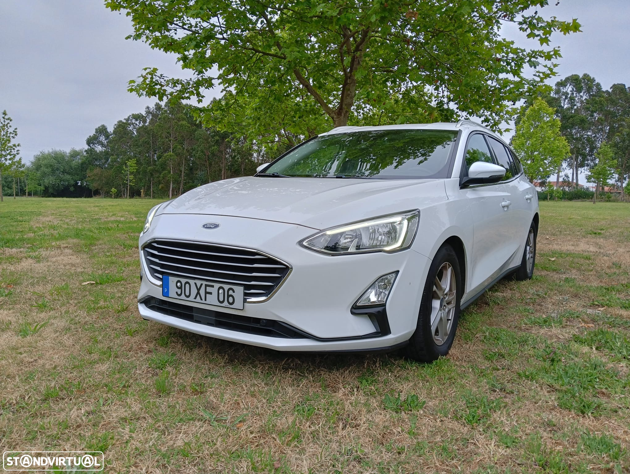 Ford Focus SW 1.5 TDCi EcoBlue Business - 4