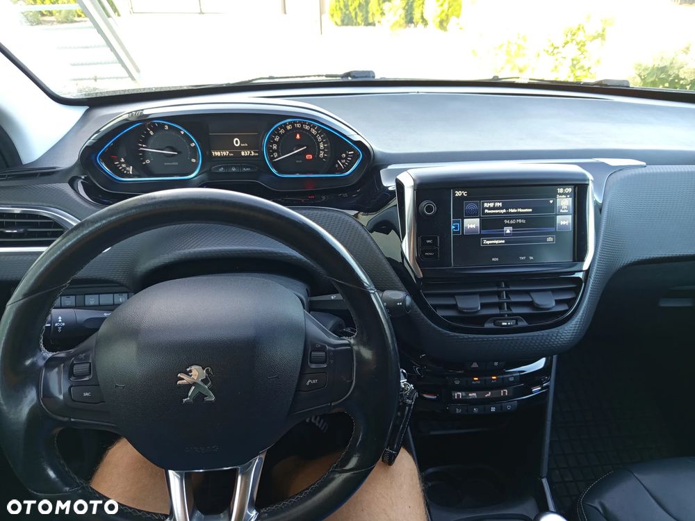 Peugeot 2008 1.6 e-HDi Allure S&S - 12