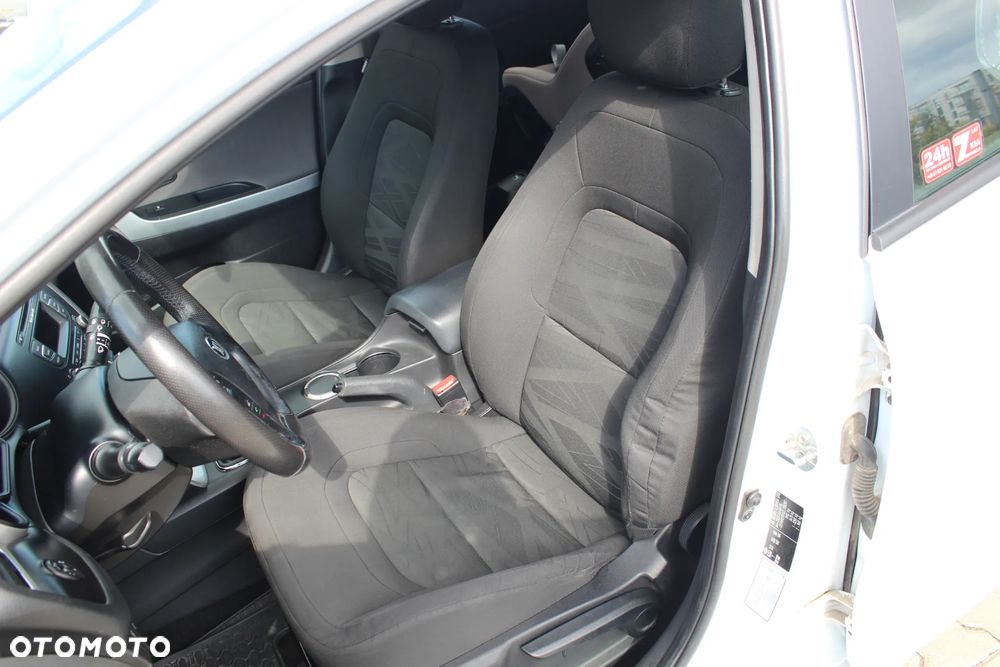 Kia Ceed 1.4 CRDi S - 12