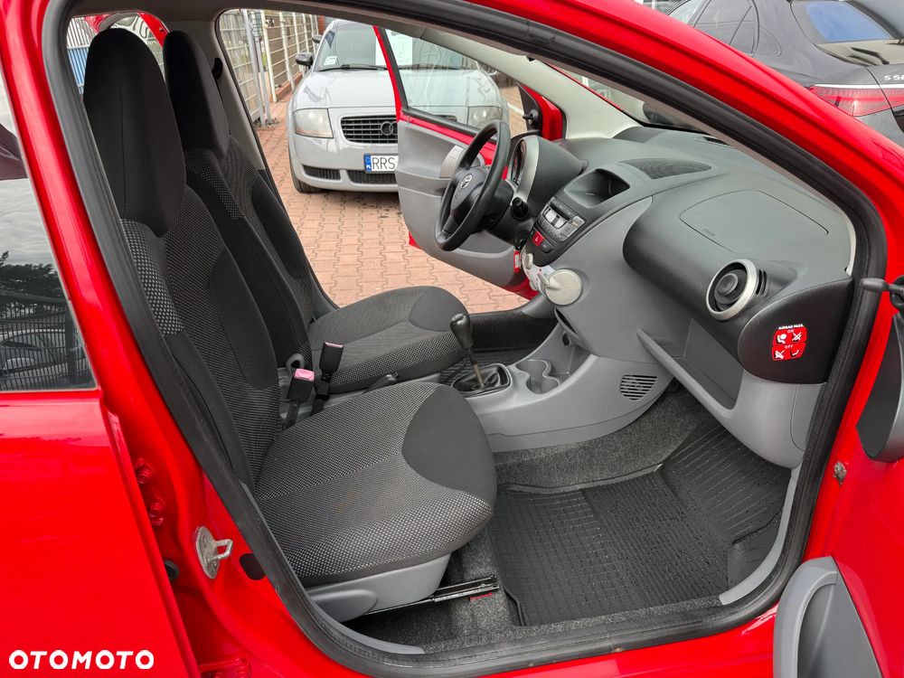 Toyota Aygo CoolRed - 23