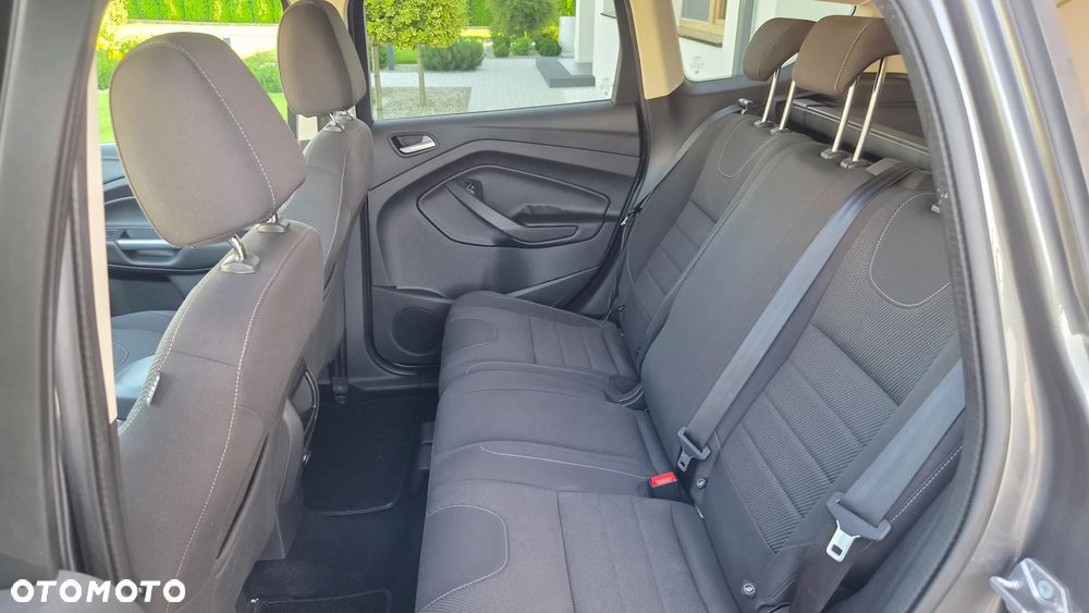 Ford Kuga 1.6 EcoBoost 2x4 Titanium - 17