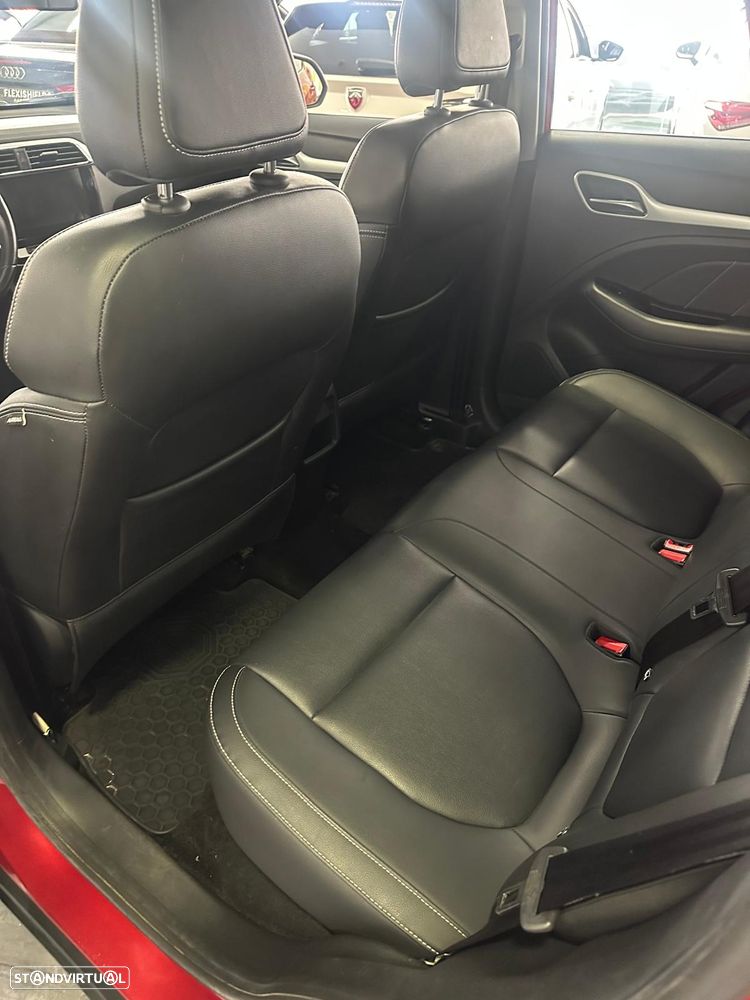 MG ZS EV 50.3 kWh Luxury - 8