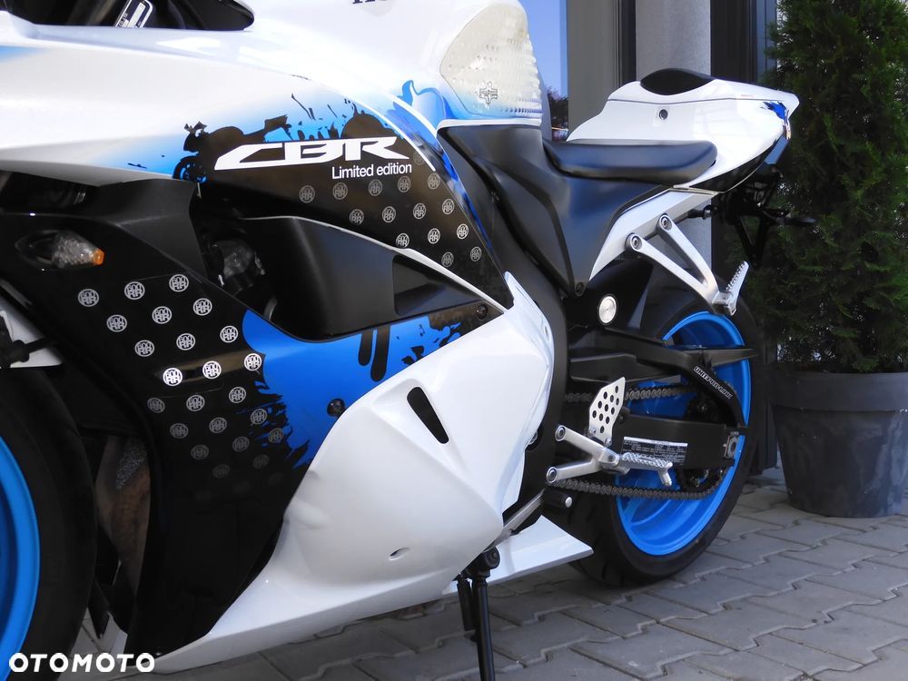 Honda CBR - 21