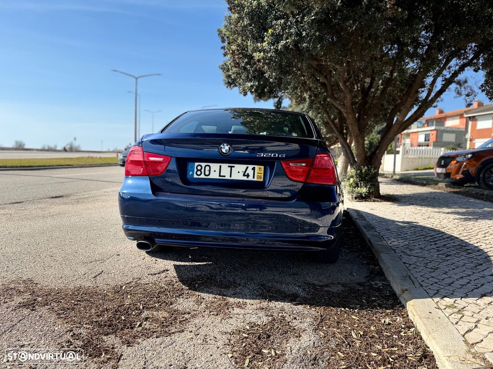 BMW 320 d Line Sport - 24