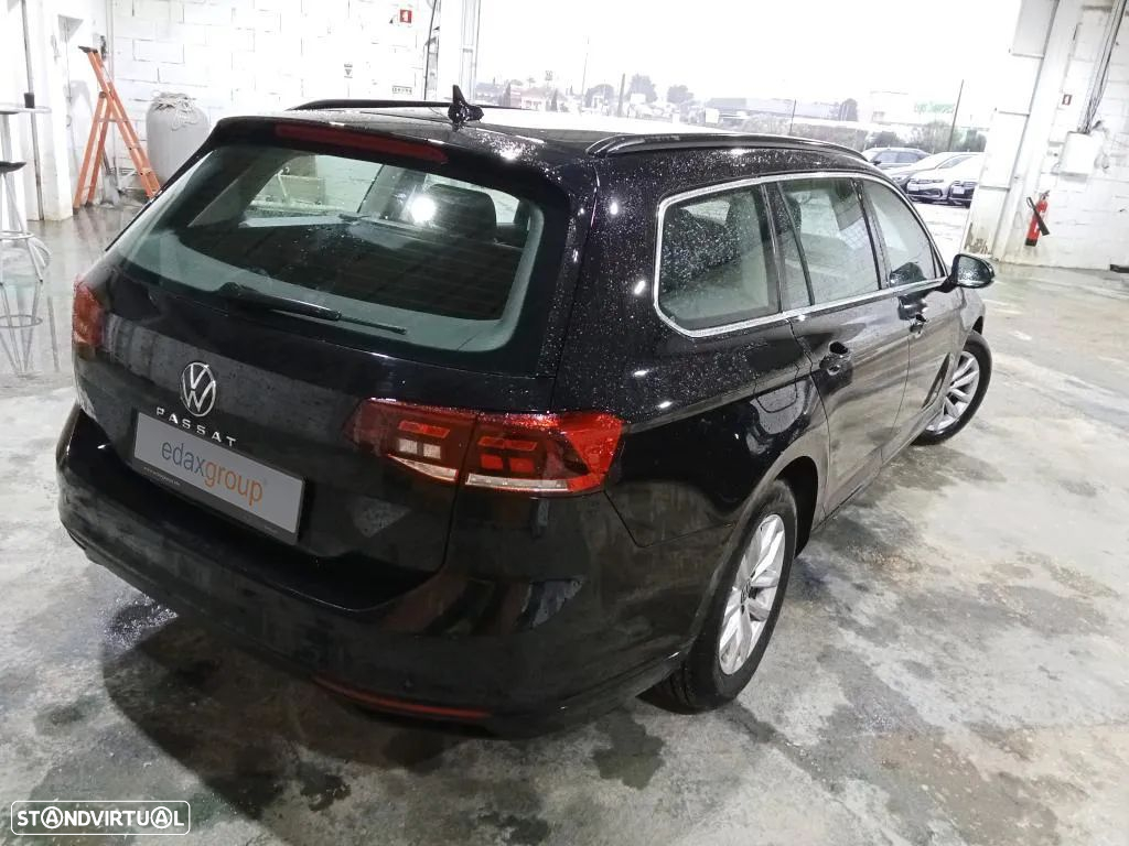VW Passat Variant 2.0 TDi Business DSG - 4