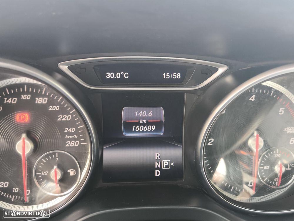 Mercedes-Benz CLA 180 d Shooting Brake Urban Aut. - 14