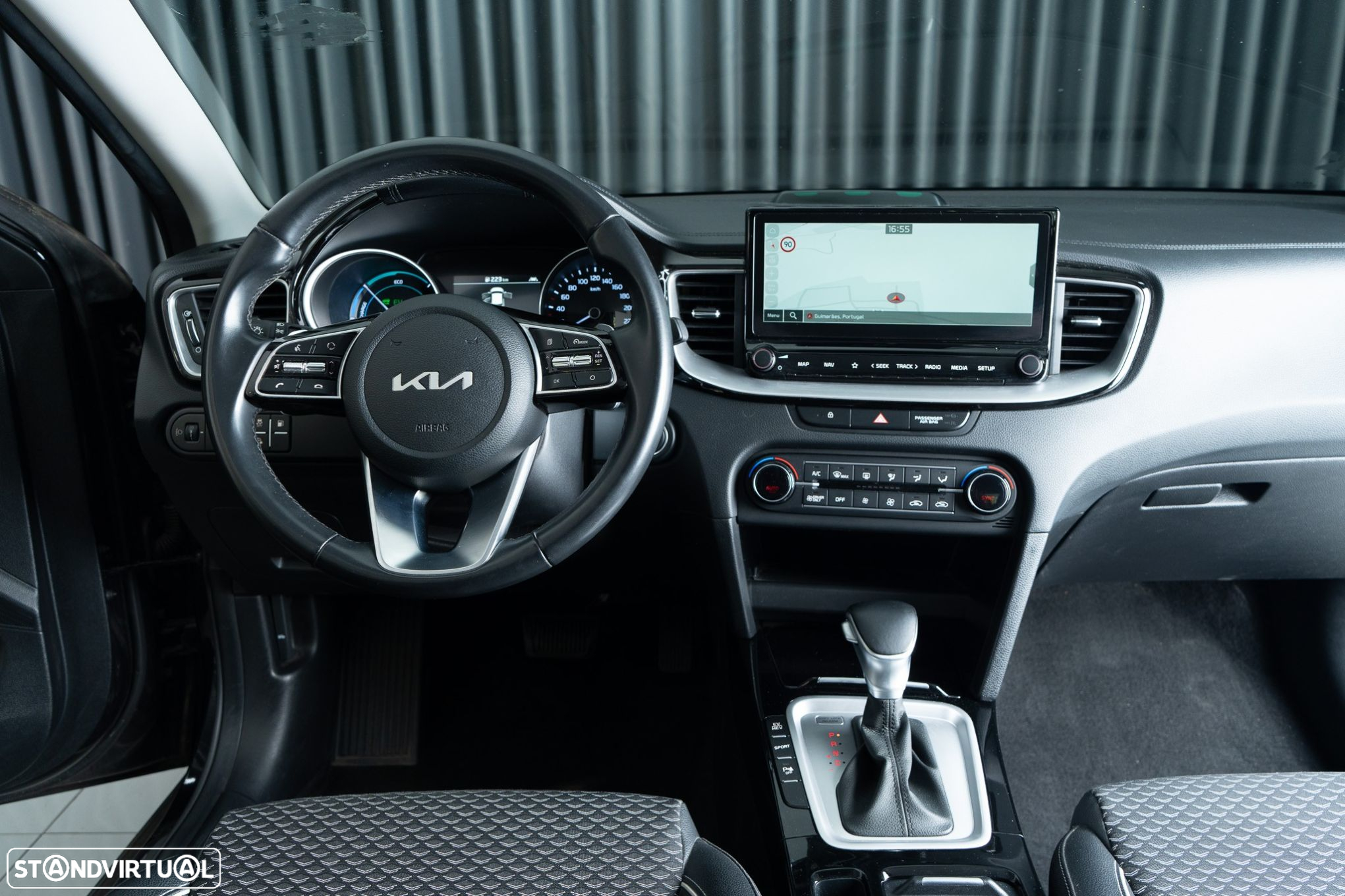 Kia XCeed - 32
