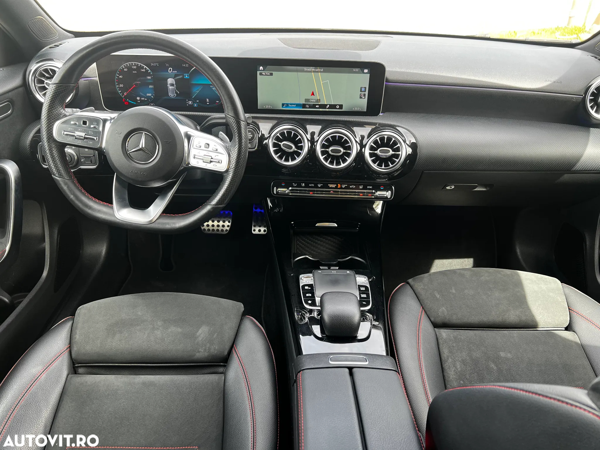 Mercedes-Benz A 180 d 7G-DCT AMG Line - 20