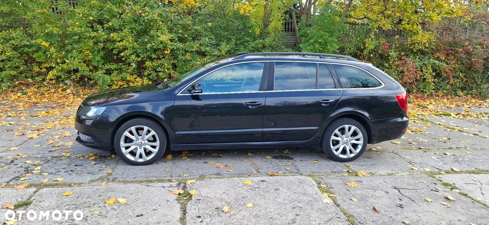Skoda Superb 2015 photo 2