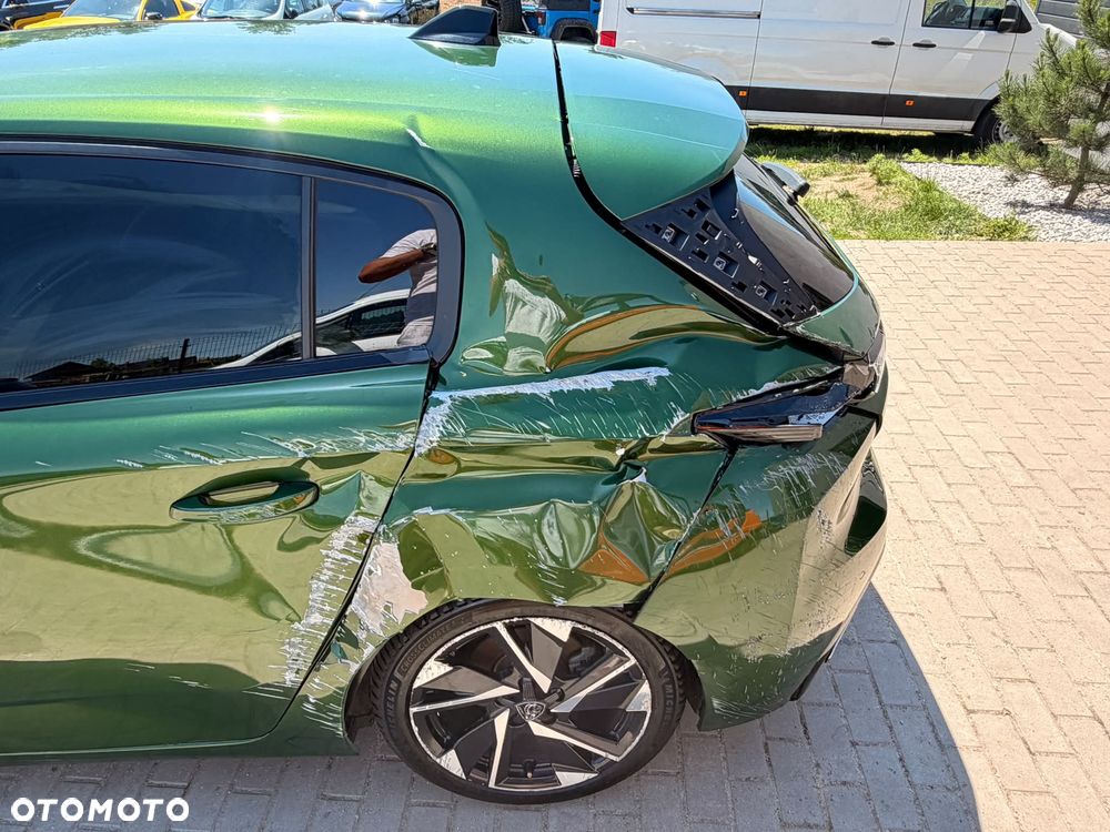 Peugeot 308 BlueHDi 130 EAT8 Allure Pack - 13