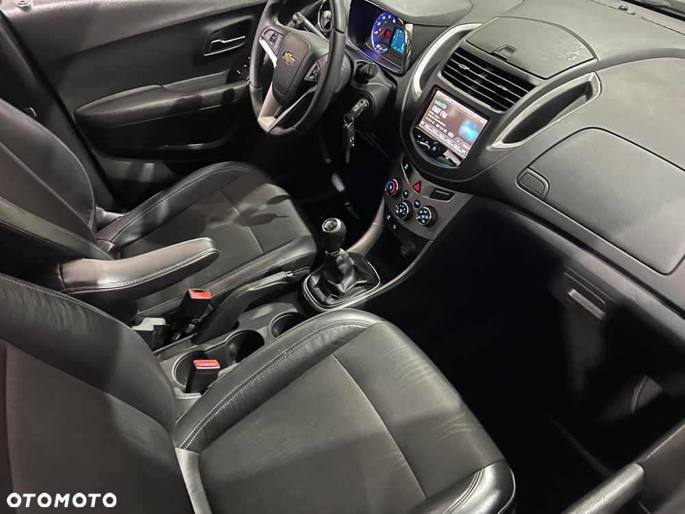 Chevrolet Trax 1.7 D LT - 23