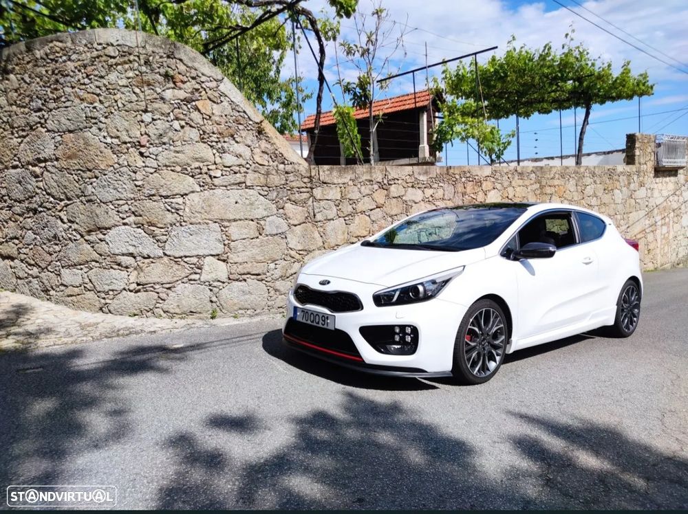 Kia ProCeed - 2