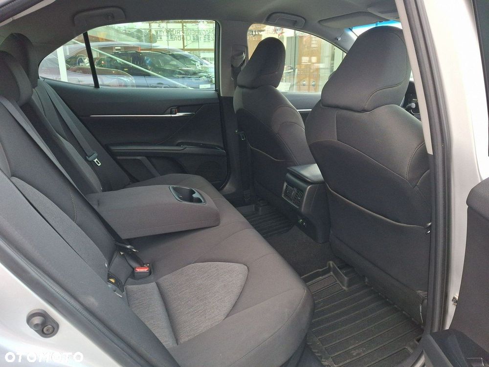 Toyota Camry 2.5 Hybrid Comfort CVT - 14