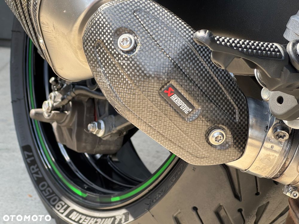 Kawasaki Ninja 1000 SX - 9
