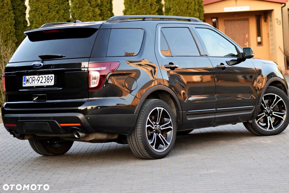 Ford Explorer - 10