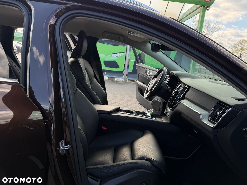 Volvo V60 B3 B Geartronic Momentum Pro - 31