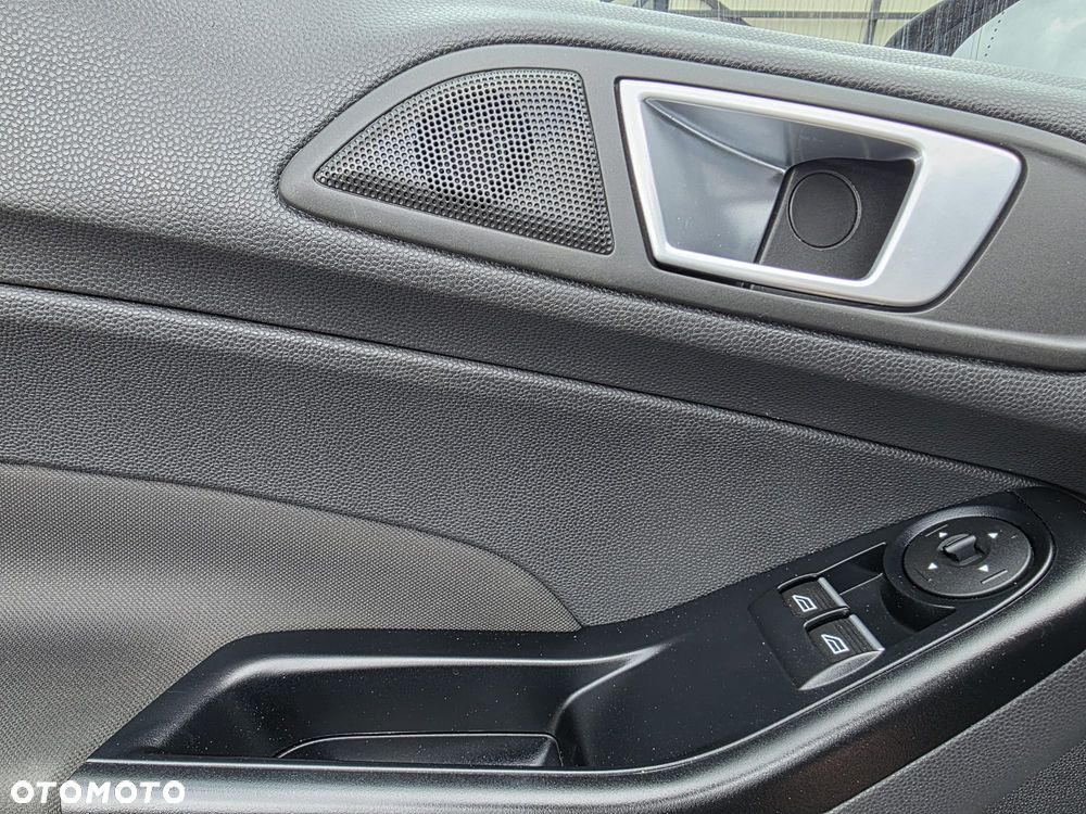 Ford Fiesta - 16