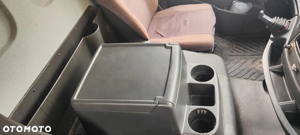 Mercedes-Benz ATEGO - 18