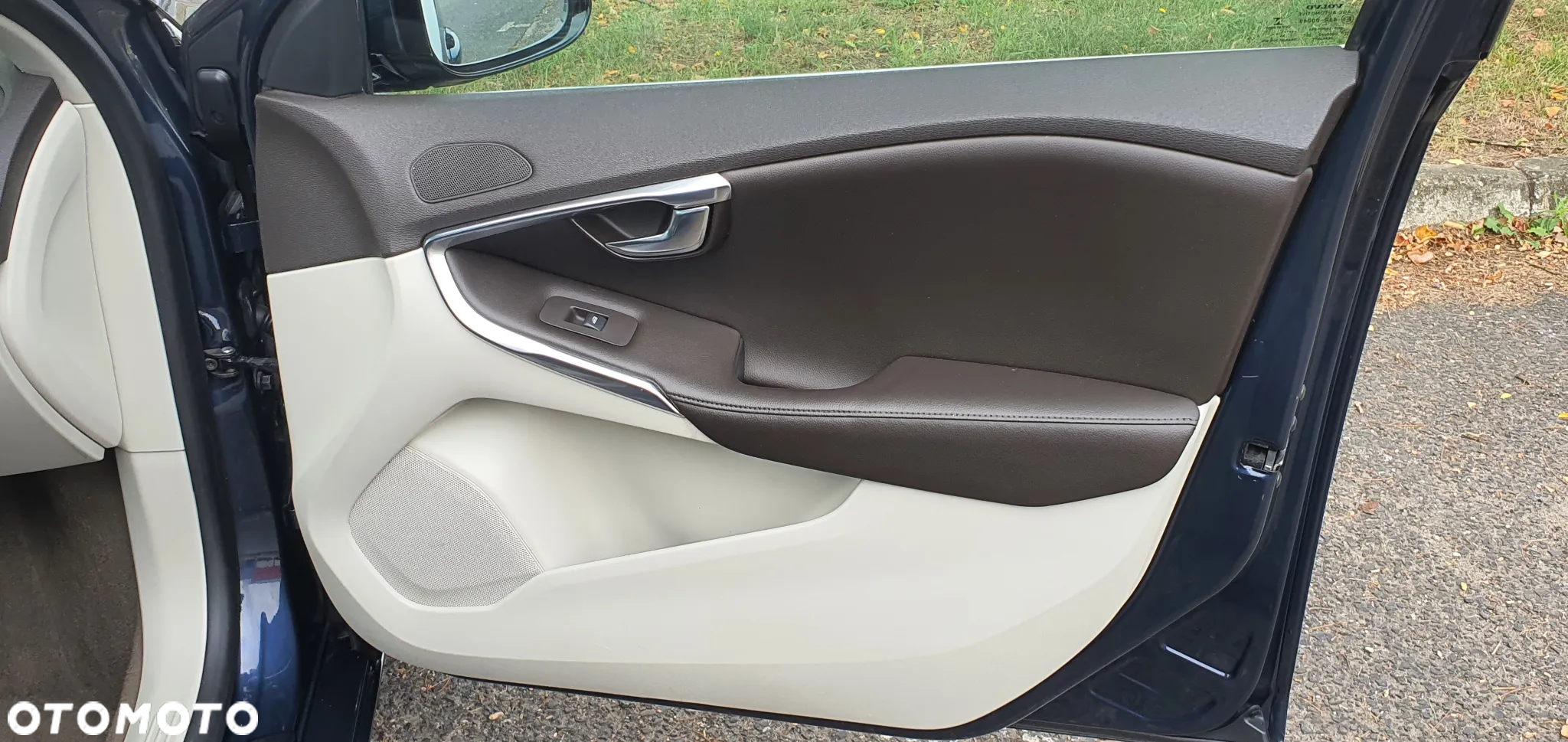 Volvo V40 D2 Summum - 17