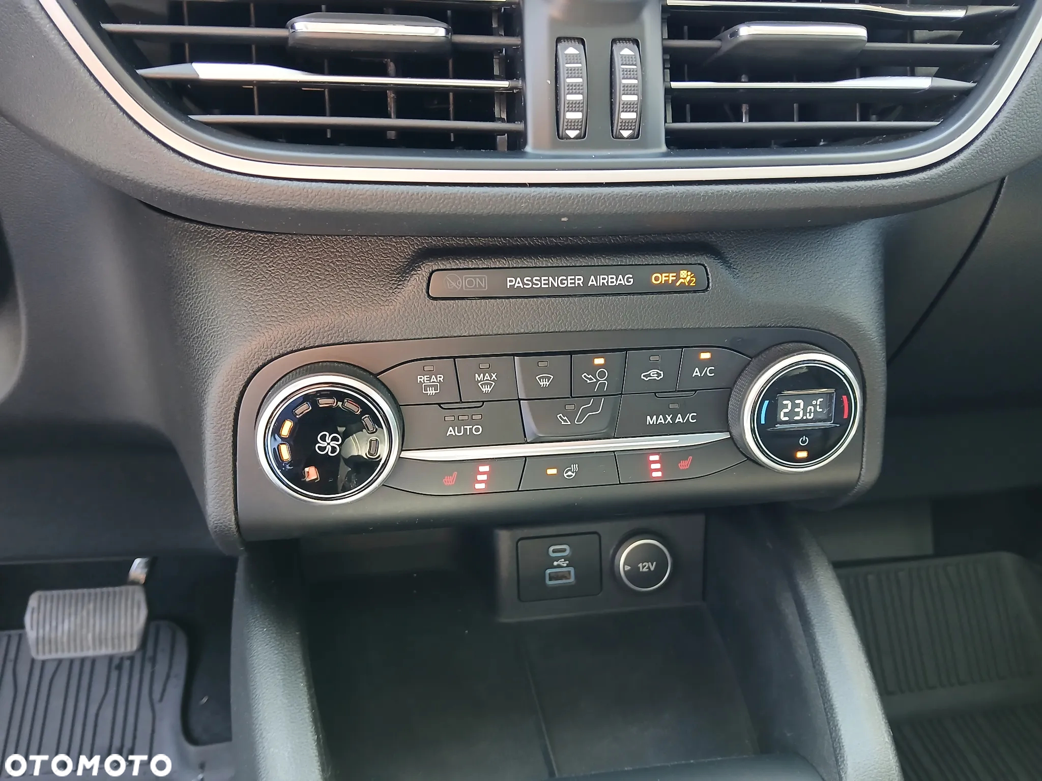 Ford Escape 2.0 EcoBoost AWD Titanium - 23