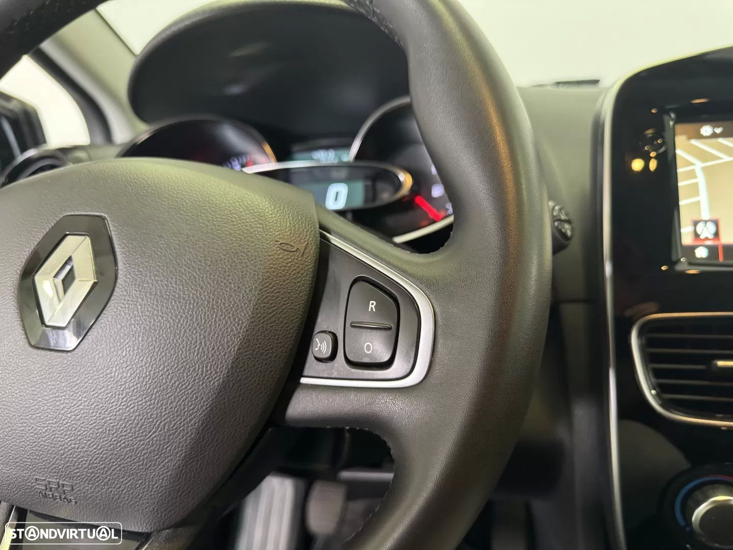 Renault Clio Sport Tourer 0.9 TCe Limited - 26