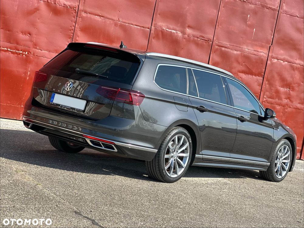 Volkswagen Passat - 3