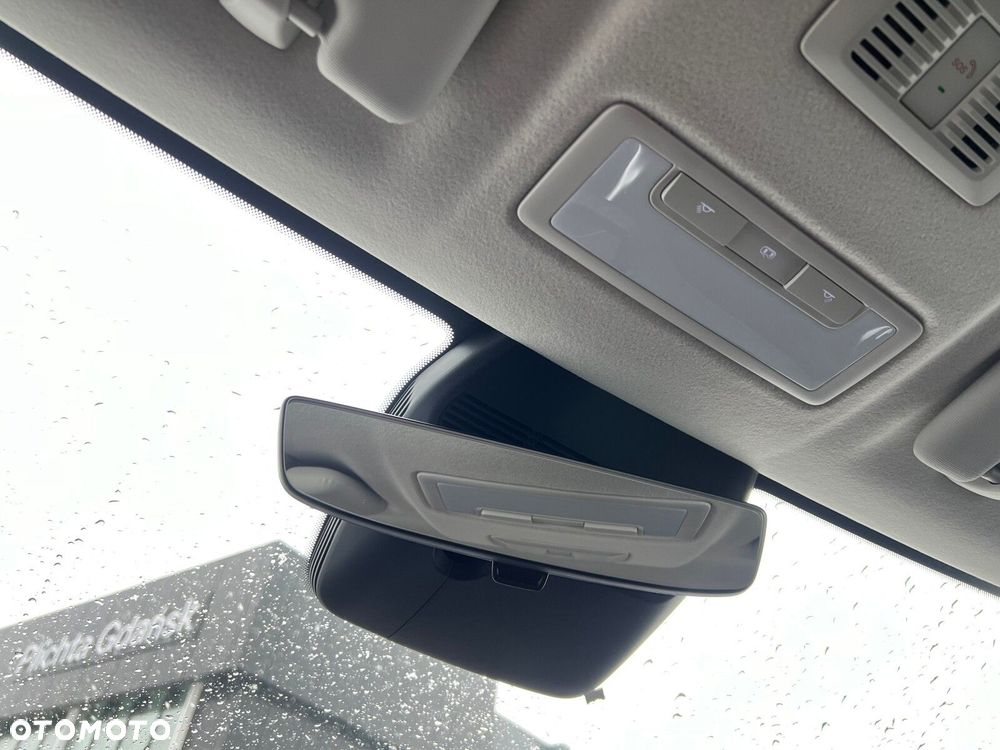 MG ZS Hybrid+ - 21