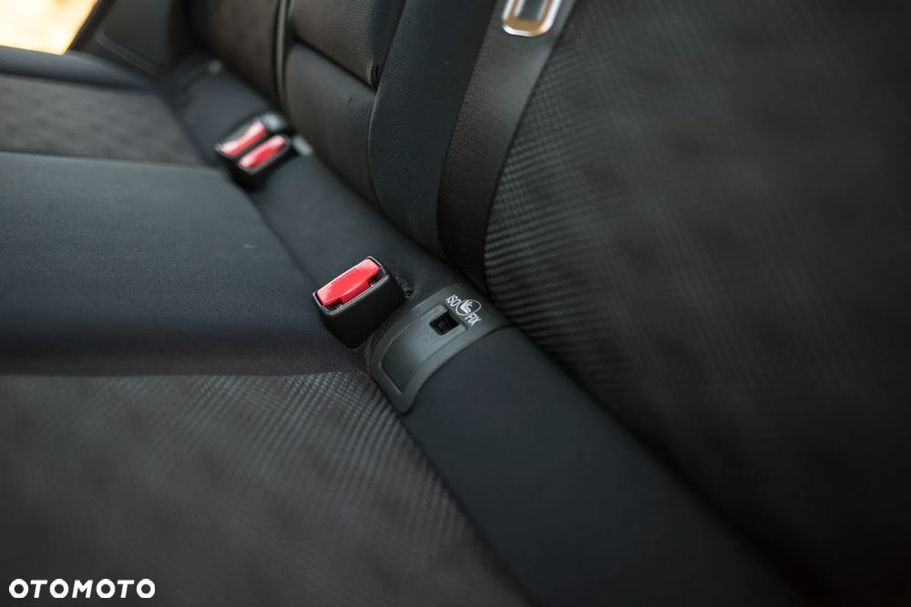 Nissan Qashqai 1.6 DCi Xtronic ACENTA - 18