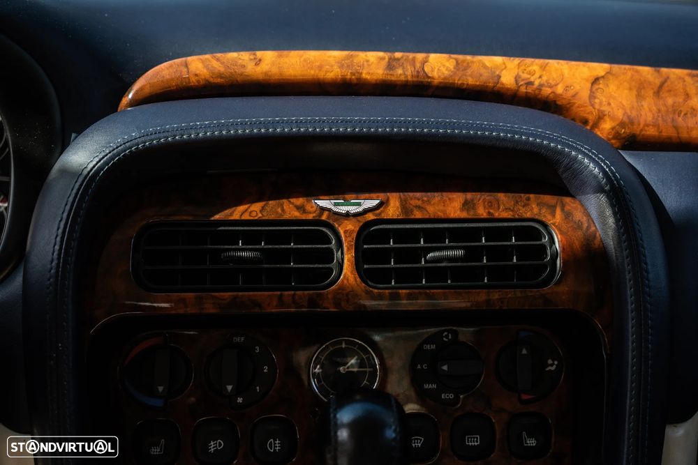 Aston Martin DB7 Vantage Coupé - 16