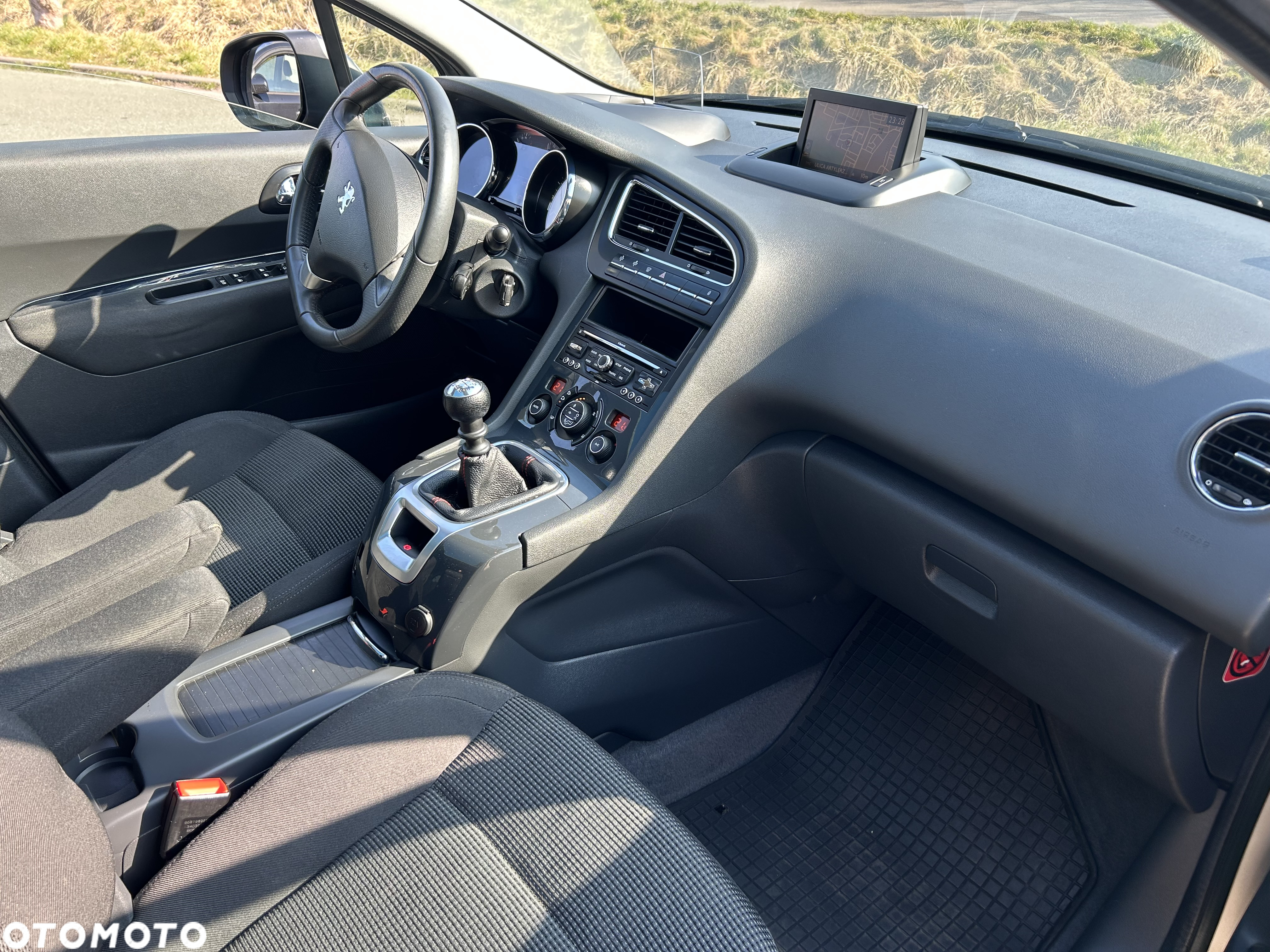 Peugeot 5008 1.6 HDi Active 7os - 27