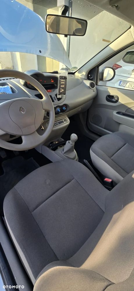 Renault Twingo 1.2 Authentique - 9