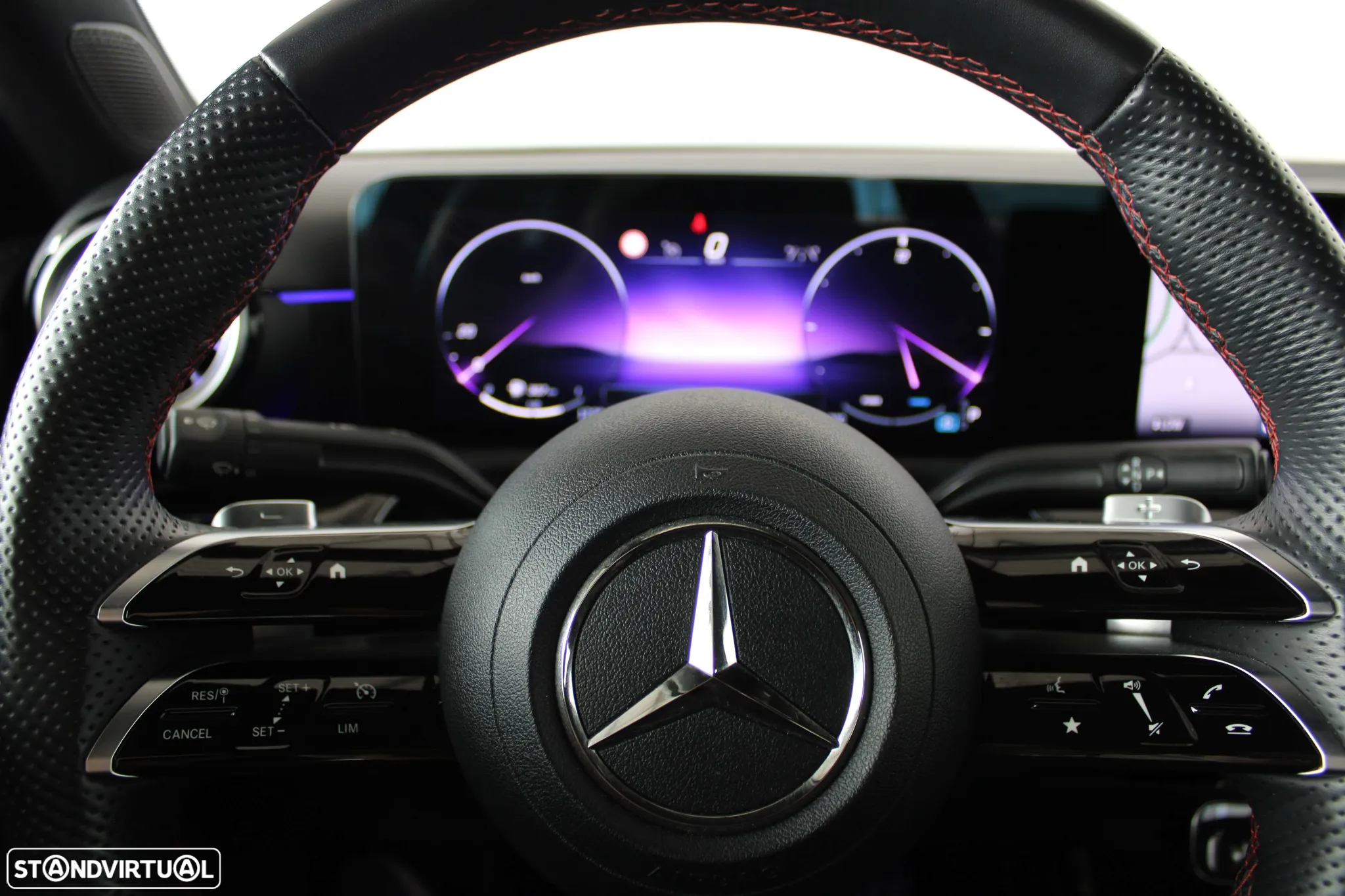 Mercedes-Benz A 200 Limousine AMG Line Aut. - 8
