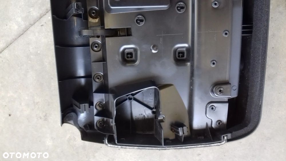 osłona tapicerka klapy bagażnika 4F9867979 A6 C6 kombi - 8