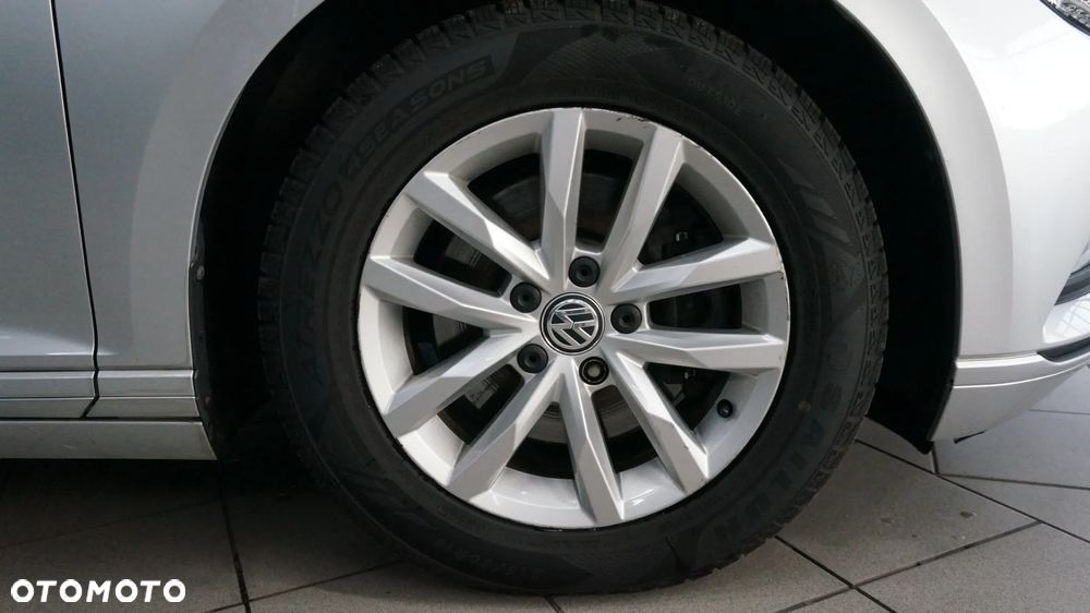 Volkswagen Passat 2.0 TDI BMT Comfortline - 15