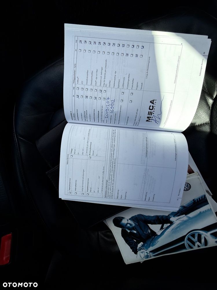 Volkswagen Passat 2.0 TDI DPF Sportline DSG - 27