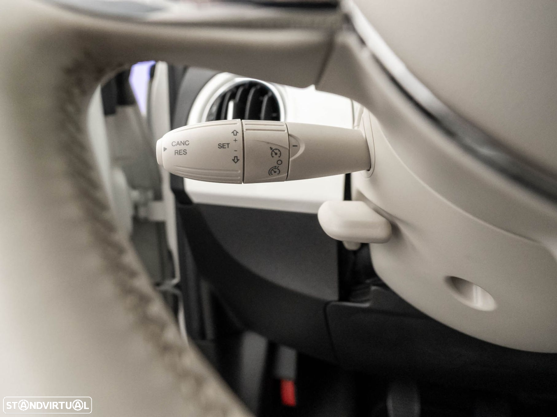 Fiat 500 1.0 Hybrid Lounge - 19