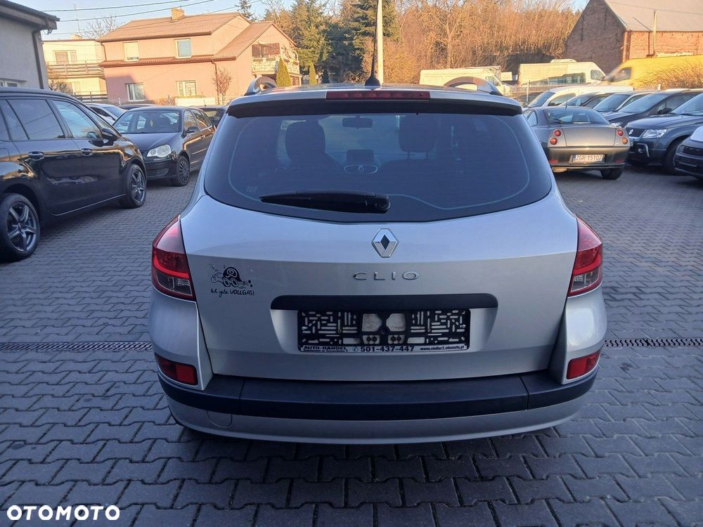 Renault Clio 1.2 16V Life - 6