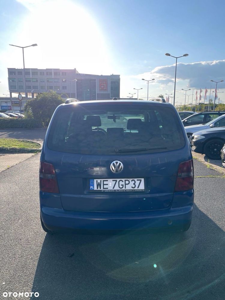 Volkswagen Touran - 5