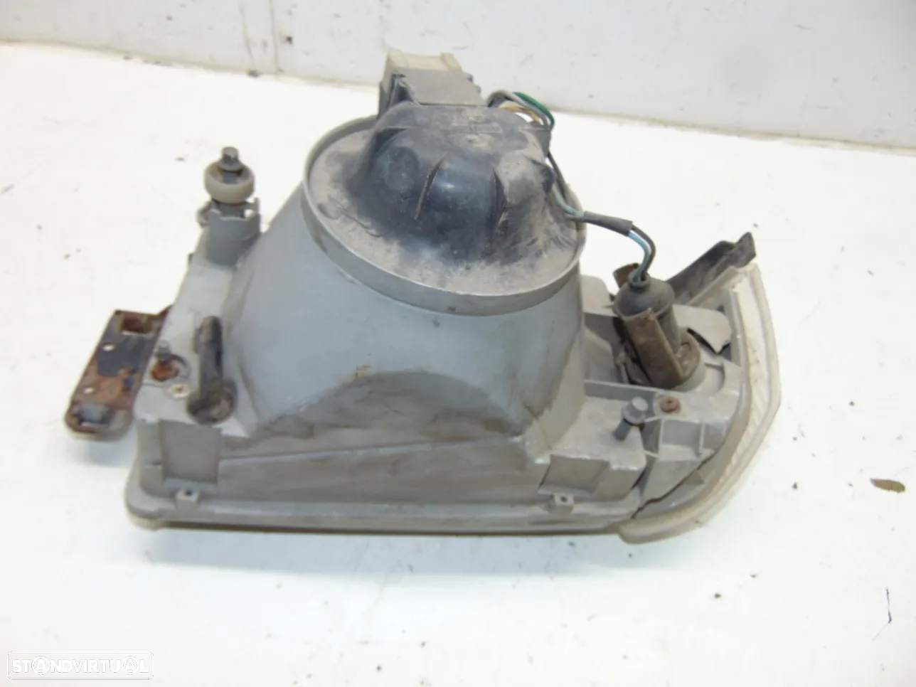 Alfa Romeo 33 farol - 7
