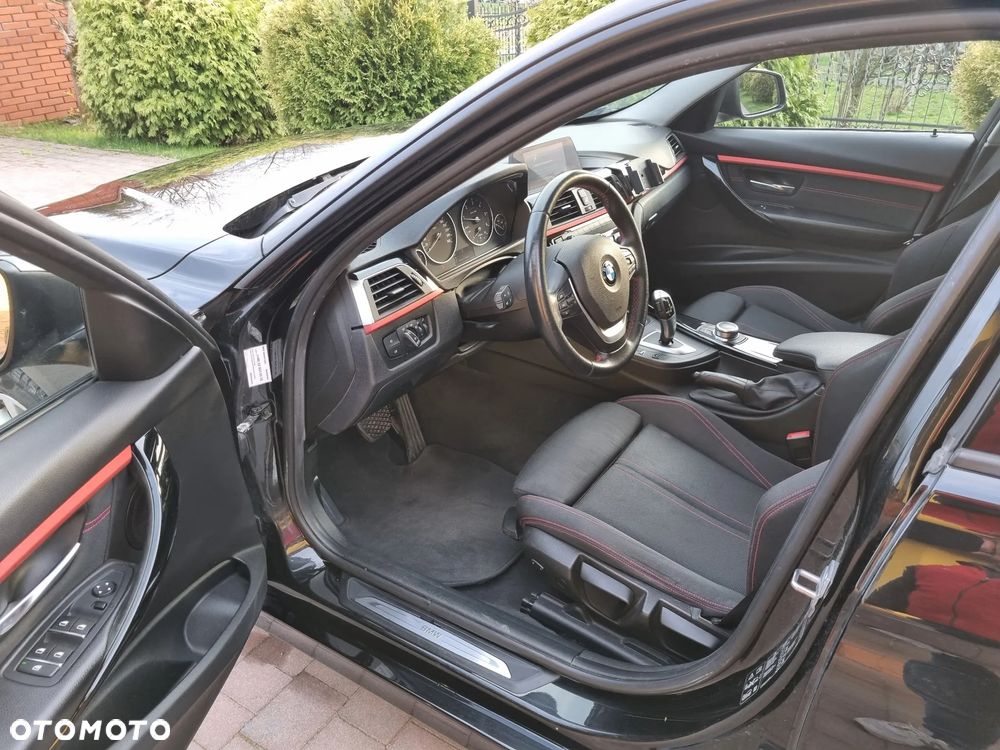 BMW Seria 3 320d xDrive Sport Line - 14