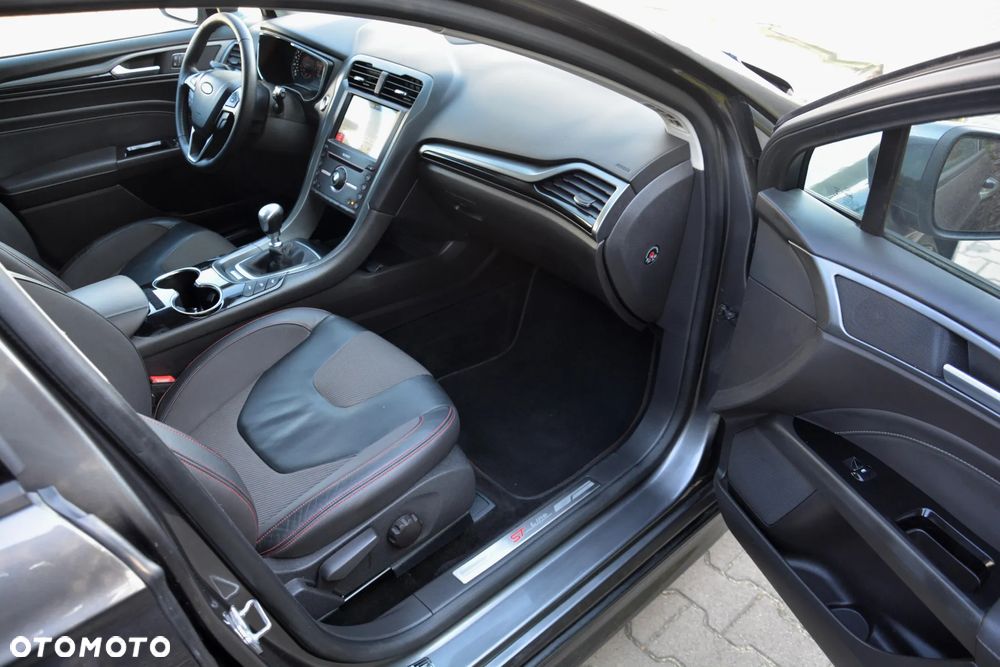 Ford Mondeo 2.0 EcoBlue ST-Line - 34