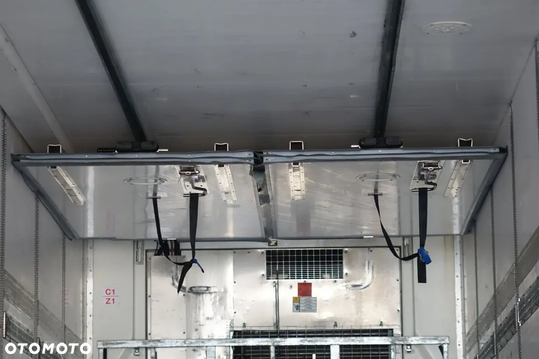 Lamberet CHŁODNIA / THERMO KING SLXe SPECTRUM 250  / BITEMPERATURA / DOPPELSTOCK / OSIE SAF / KOSZ NA KOŁO ZAPASOWE / WINDA ZAŁADUNKOWA - 26