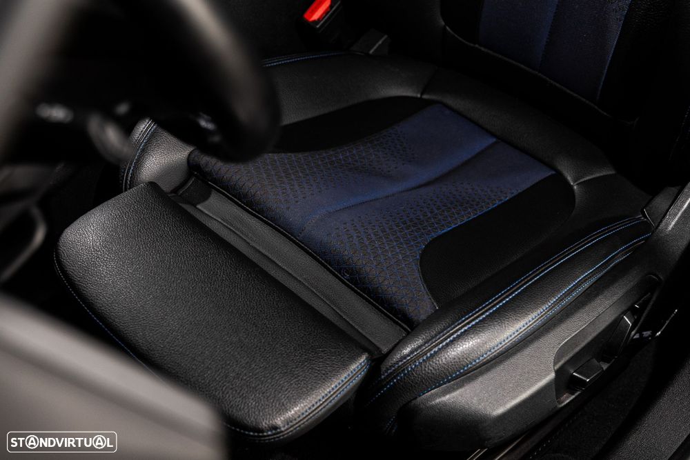 BMW 118 i Pack Desportivo M Auto - 24