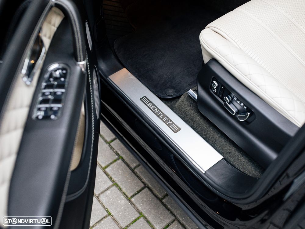 Bentley Bentayga W12 Mulliner - 26