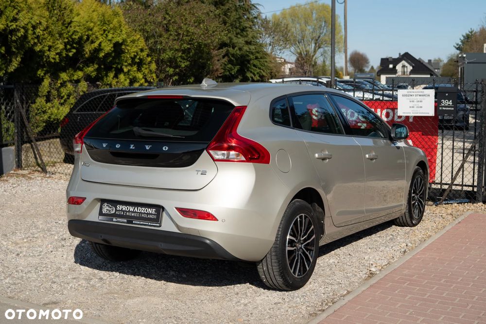 Volvo V40 T2 Drive-E Momentum - 28