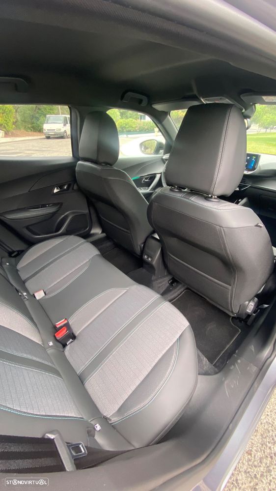 Peugeot e-2008 50 kWh Allure Pack - 12